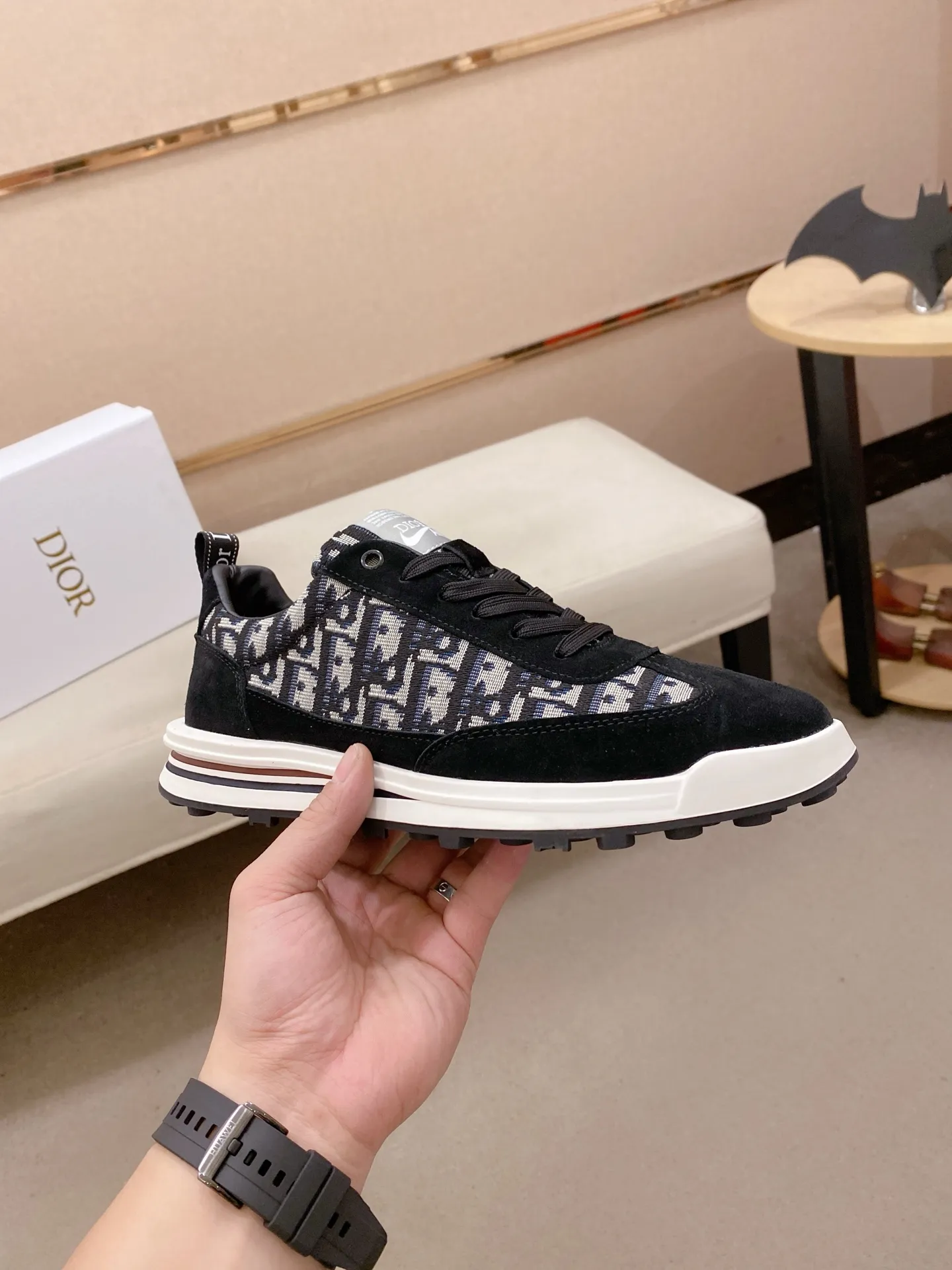 Factory price: 420💰[Dior·Dior] New casual sports style men's shoes, new spring and summer design, perfect workmanship, lace-up lazy style to create wardrobe quality, upper: imported cowhide, sheepskin lining is soft and comfortable, ultra-light TPU wear-resistant outsole, simple, versatile fashion men's shoes, excellent color code number 38--44. (Can be customized for 45 non-refundable)